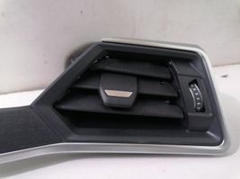 BMW 3 G20 G21 Rivestimento del vano portaoggetti del cruscotto 6811457