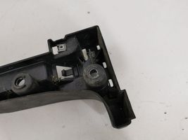 BMW X5 E70 Staffa angolare del supporto di montaggio del paraurti 7226935