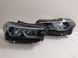 BMW X6M G06 F96 Lampy przednie / Komplet 5A279B2