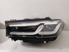 BMW 5 G30 G31 Lot de 2 lampes frontales / phare 9850601