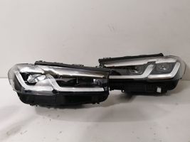 BMW 5 G30 G31 Lot de 2 lampes frontales / phare 9850601