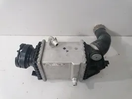 BMW X6M G06 F96 Chłodnica powietrza doładowującego / Intercooler 8660689