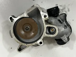 BMW X5 E70 Pompe de circulation d'eau 7790472