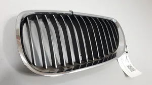 BMW 3 E90 E91 Front bumper upper radiator grill 22405910