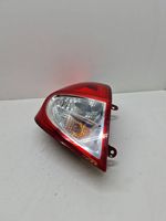 Renault Clio III Luci posteriori 8200776048