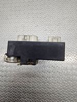 Volkswagen PASSAT B7 Реле вентилятора охлаждения 357919506