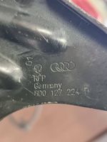 Volkswagen PASSAT B5.5 Staffa/supporto di montaggio del filtro carburante 8D0127224D