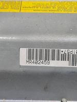 Mitsubishi Pajero Keleivio oro pagalvė MR402459