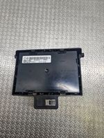 Renault Clio III Module confort 8201054129