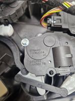 Volkswagen Touareg II Moteur / actionneur de volet de climatisation 16450178