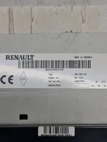 Renault Megane II Panel / Radioodtwarzacz CD/DVD/GPS 8200419008