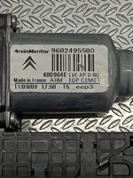 Citroen C4 I Picasso Varikliukas priekinio langų pakėlėjo 9682495580