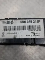 Volkswagen Tiguan Connecteur/prise USB 5N0035344F