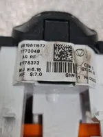 Peugeot 208 Climate control unit 9819611577