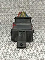 Citroen C4 I Unité de commande / module de pompe à carburant 240107