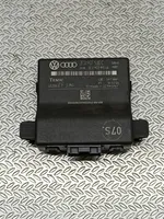 Volkswagen PASSAT B6 Gateway control module 3C0907951A