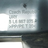 Skoda Yeti (5L) Poszycie / Tapicerka tylnej klapy bagażnika 5L6867975A