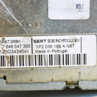 Seat Leon (1P) Unité principale radio / CD / DVD / GPS 1P2035186A