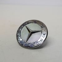 Mercedes-Benz CLC CL203 Logo, emblème de fabricant 2048170616