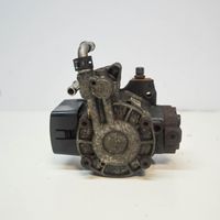 Audi A3 S3 8P Polttoaineen ruiskutuksen suurpainepumppu 03L130755E