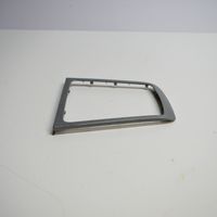 Skoda Octavia Mk2 (1Z) Rivestimento in plastica cornice della leva del cambio 10137412AU