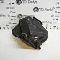 Seat Ibiza III (6L) Scatola del filtro dell’aria 03G133835B