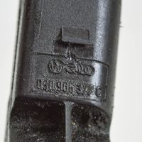 Audi A4 S4 B7 8E 8H Detonācijas sensors 030905377C