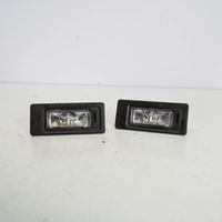 Audi A4 S4 B9 Lampa oświetlenia tylnej tablicy rejestracyjnej 5NA943021