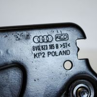 Audi A3 S3 8V Konepellin lukituksen salpahaka 8V0823185B