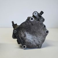 Audi Q3 8U Alipainepumppu 06J145100G