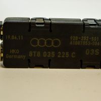Audi A5 Sportback 8TA Amplificateur d'antenne 8T8035225C
