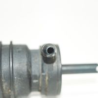 Volkswagen Jetta III Pompe de lave-glace de pare-brise 1T0955651