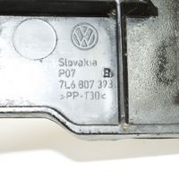 Volkswagen Touareg I Staffa angolare del supporto di montaggio del paraurti 7L6807393B