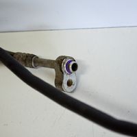 Volkswagen PASSAT B5 Air conditioning (A/C) pipe/hose 