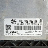 Volkswagen Tiguan Variklio valdymo blokas 03L906022HA