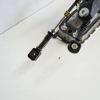 Volkswagen PASSAT B7 Gear shifter/selector 3C0711049AE