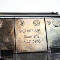 Volkswagen Jetta III Auton tuhkakuppi 1K0857335