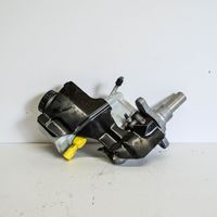 Volkswagen Golf VII Brake fluid reservoir 