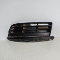 Volkswagen Jetta III Etupuskurin alempi jäähdytinsäleikkö 1K0853665G