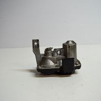 Volkswagen PASSAT B8 Intake manifold valve actuator/motor 3Q0253691F
