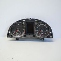 Volkswagen PASSAT B7 Speedometer (instrument cluster) 3AA920970J