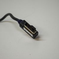 Volkswagen PASSAT B7 Enchufe conector entrada auxiliar 000051446C