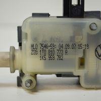 Volkswagen Touran I Fuel tank cap lock 1T0810773R