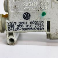 Volkswagen PASSAT CC Serratura del tappo del serbatoio del carburante 3C8810773A