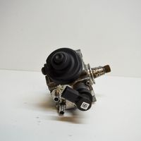 Volkswagen PASSAT B8 Polttoaineen ruiskutuksen suurpainepumppu 04L130755D