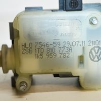 Volkswagen Touran II Verrouillage du bouchon du réservoir de carburant 1T0810773A