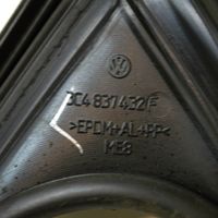 Volkswagen PASSAT B7 Inna część podwozia 3C4837432F