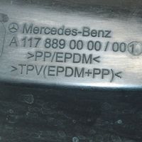 Mercedes-Benz CLA C117 X117 W117 Lokasuojan päätylista A1178890000