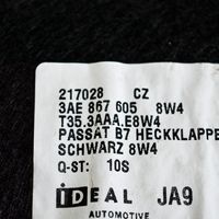 Volkswagen PASSAT B7 Poszycie / Tapicerka tylnej klapy bagażnika 3AE867605