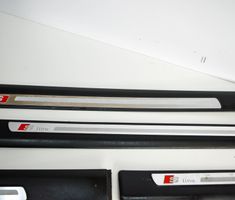 Audi A6 S6 C6 4F Altro elemento di rivestimento sottoporta/montante 